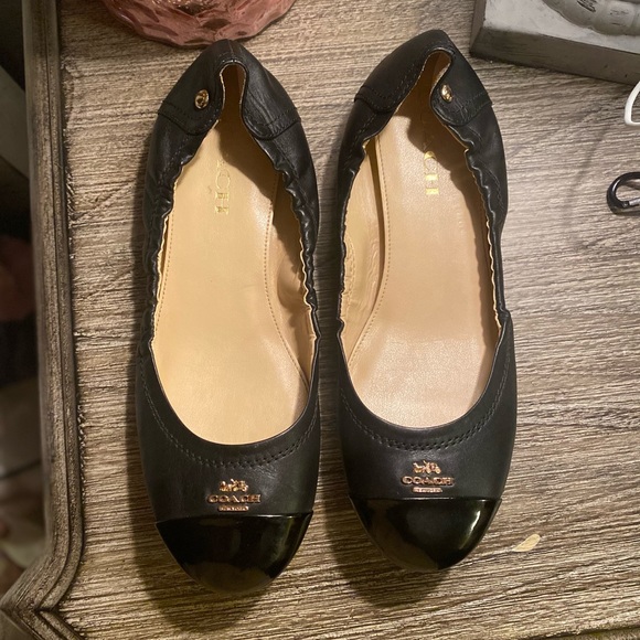 COACH Bonnie black flats - size 7 - Picture 2 of 11